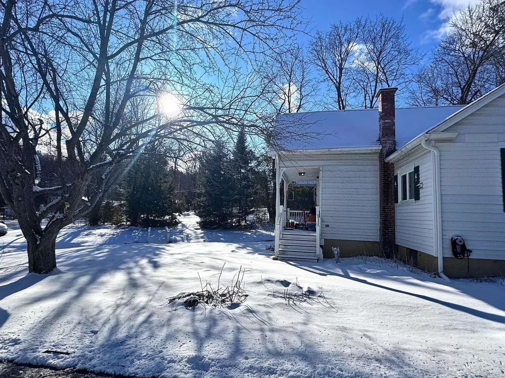 341 Dewey Street Bennington VT 05201