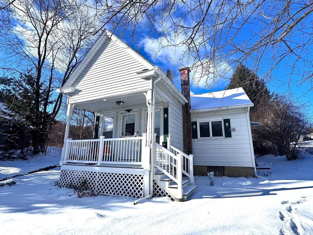 341 Dewey Street Bennington VT 05201