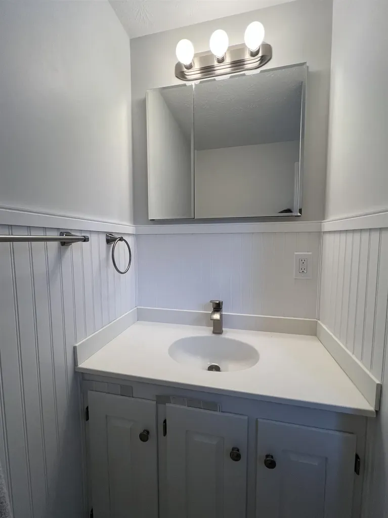 7 Birchwood Drive Derry NH 03038