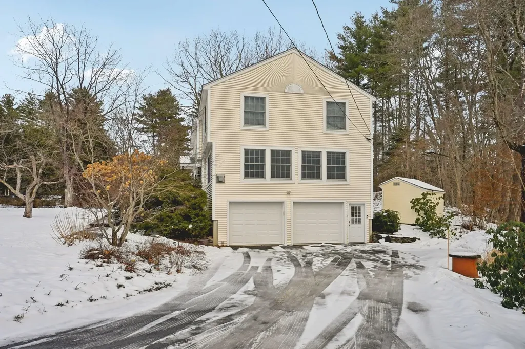 7 Birchwood Drive Derry NH 03038
