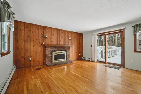 7 Birchwood Drive Derry NH 03038