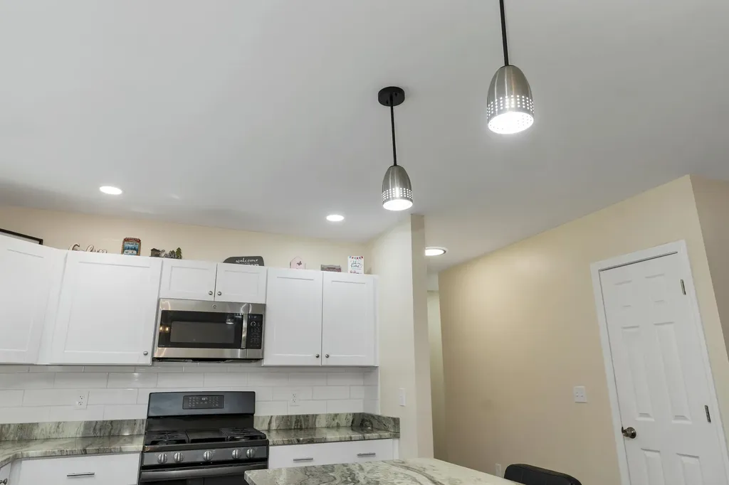 185 Town House Road Effingham NH 03882