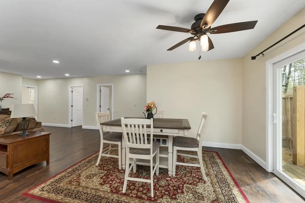 185 Town House Road Effingham NH 03882