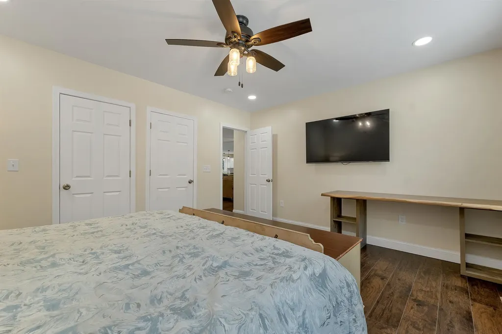 185 Town House Road Effingham NH 03882