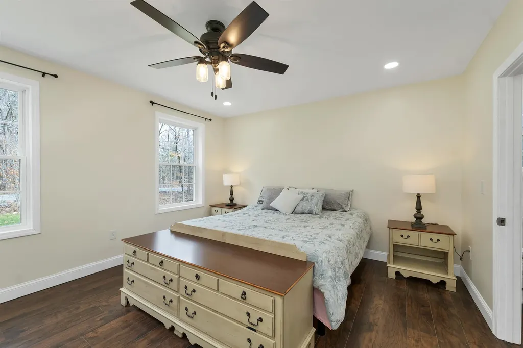 185 Town House Road Effingham NH 03882