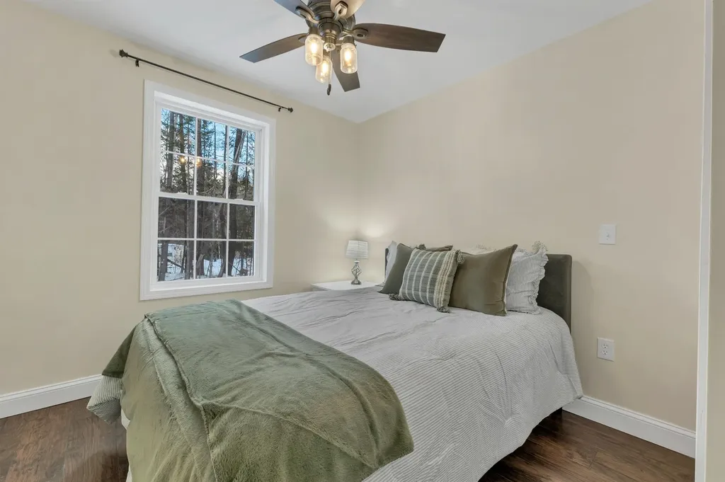 185 Town House Road Effingham NH 03882