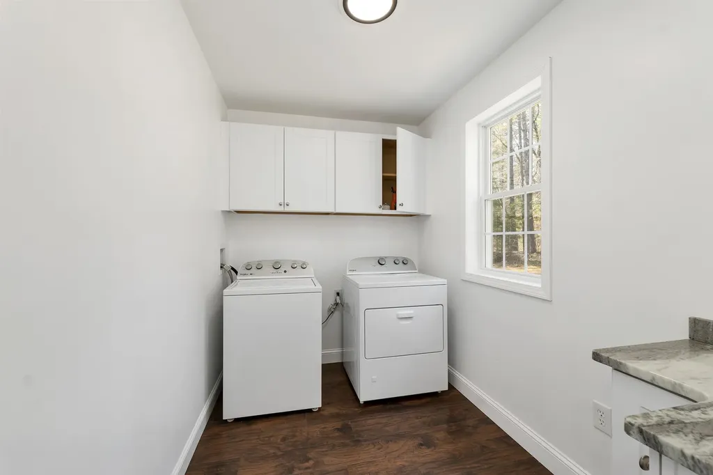 185 Town House Road Effingham NH 03882