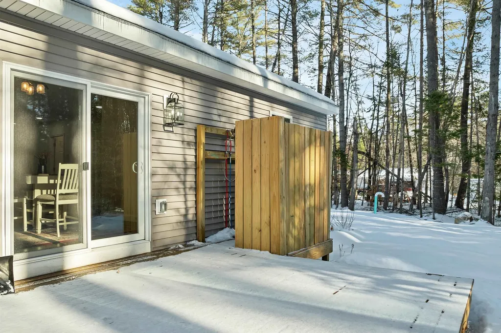 185 Town House Road Effingham NH 03882