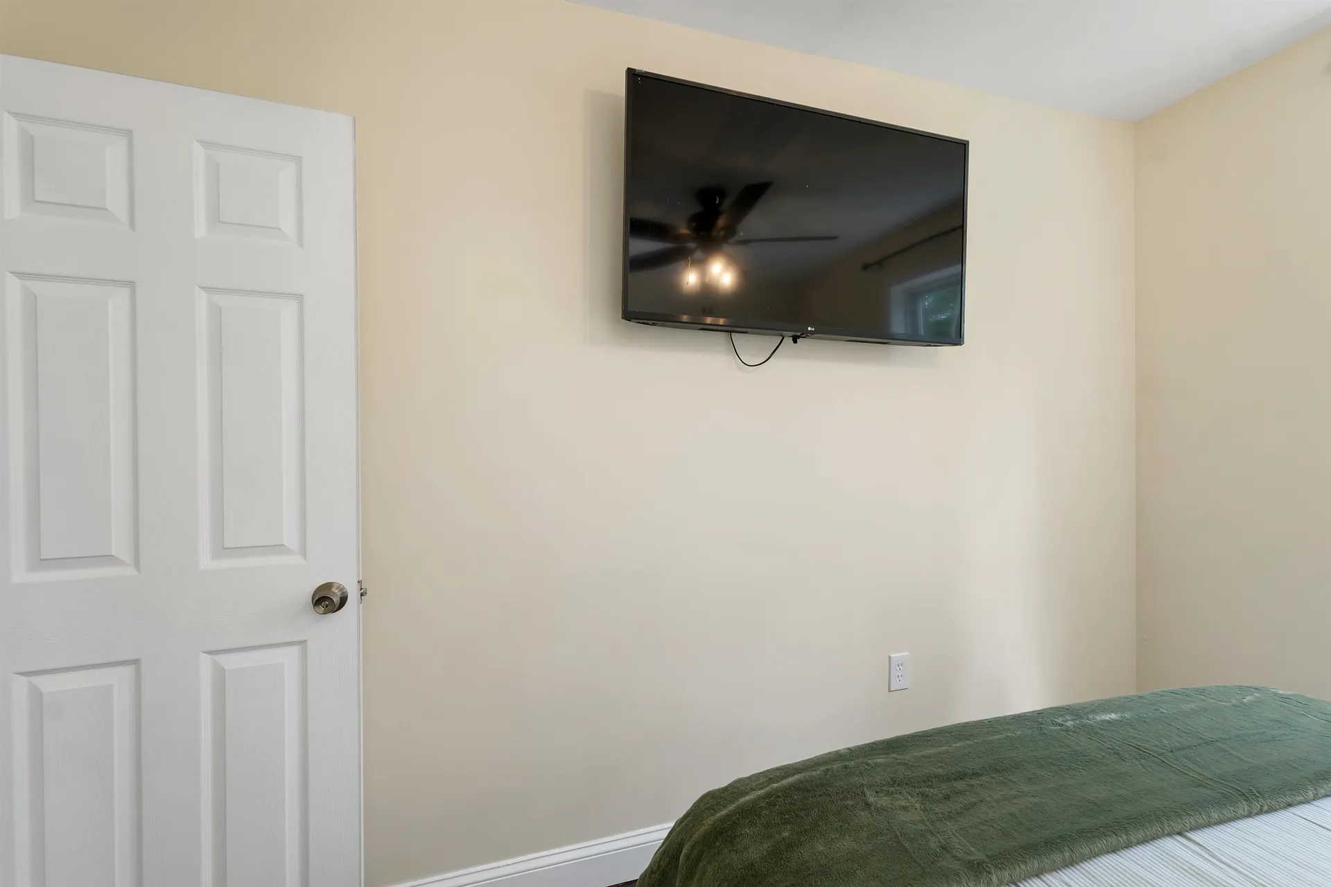 185 Town House Road Effingham NH 03882