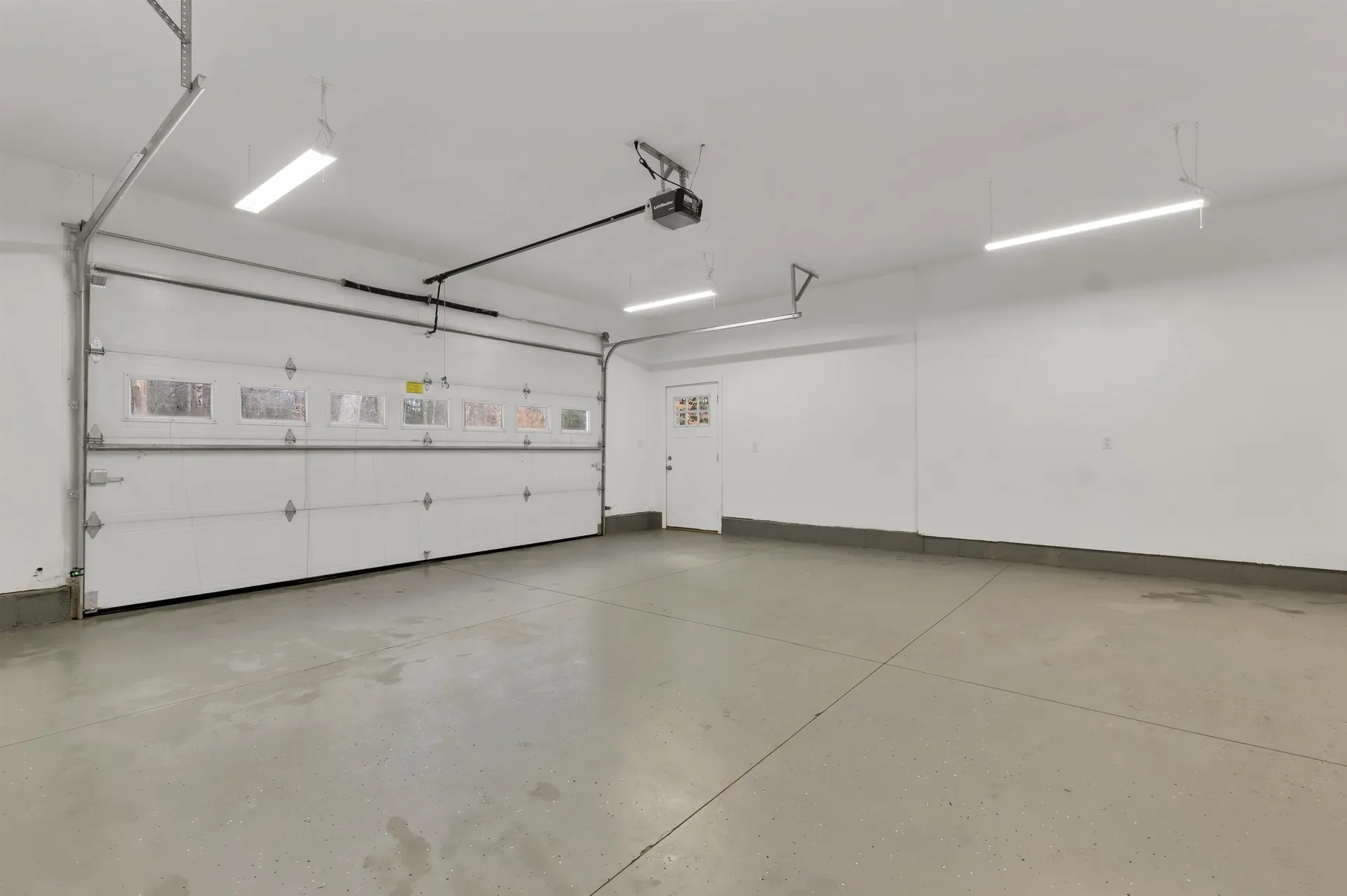 185 Town House Road Effingham NH 03882