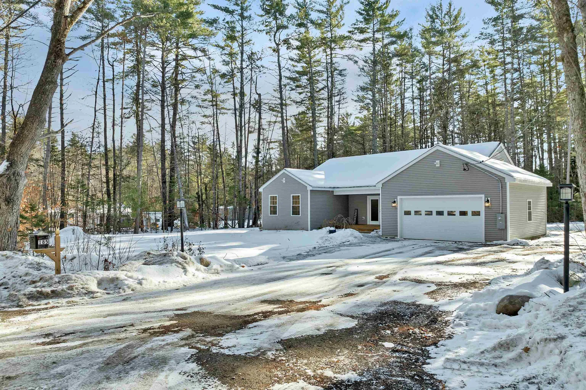 185 Town House Road Effingham NH 03882