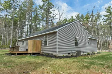 185 Town House Road Effingham NH 03882