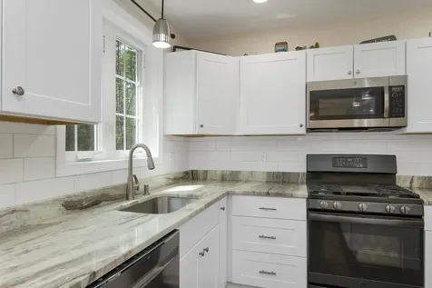 185 Town House Road Effingham NH 03882
