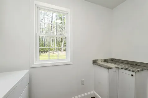 185 Town House Road Effingham NH 03882