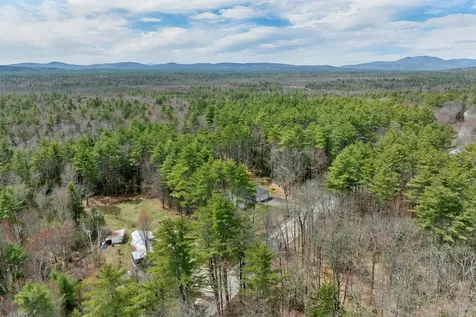 185 Town House Road Effingham NH 03882