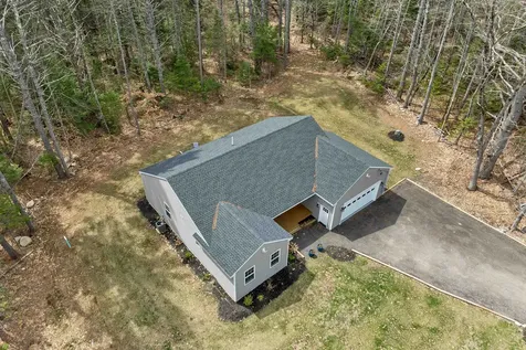 185 Town House Road Effingham NH 03882