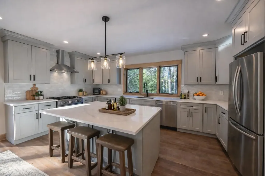 4 Breezy Way Dover VT 05356