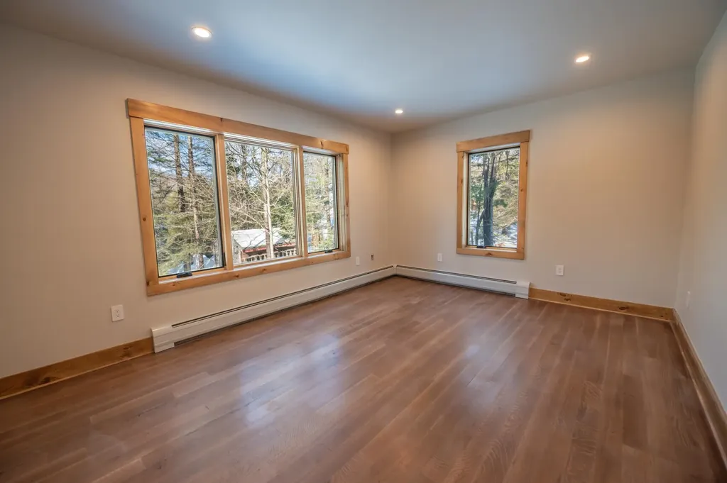 4 Breezy Way Dover VT 05356