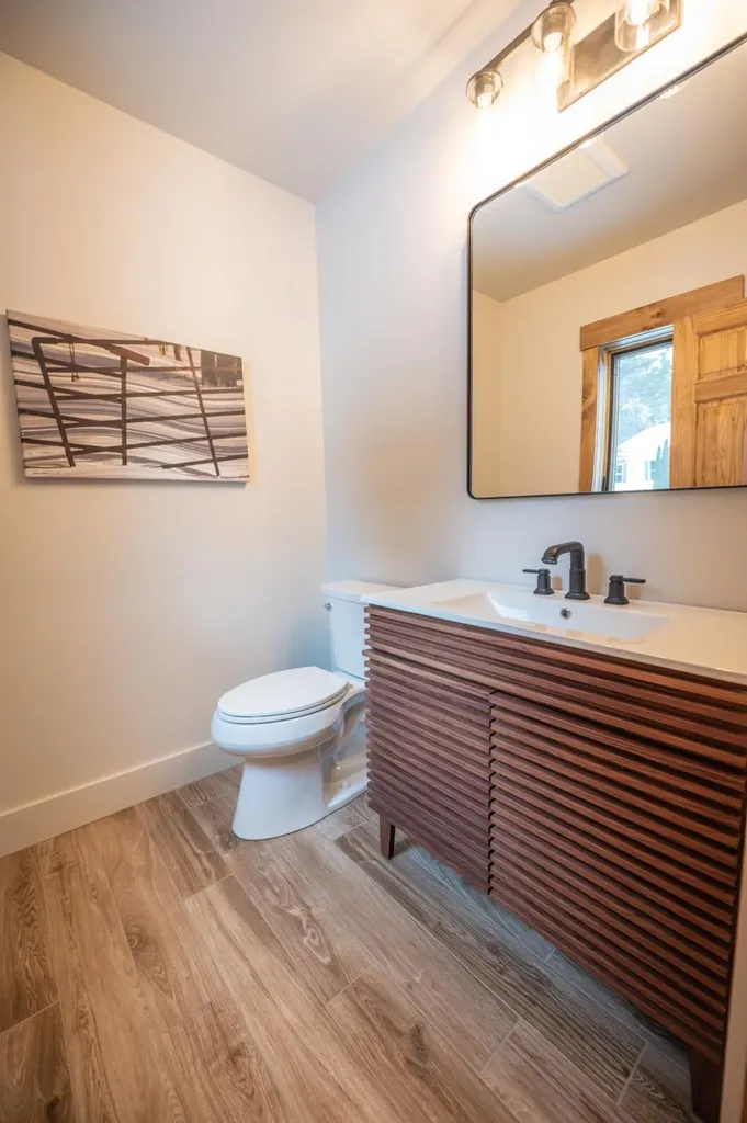 4 Breezy Way Dover VT 05356