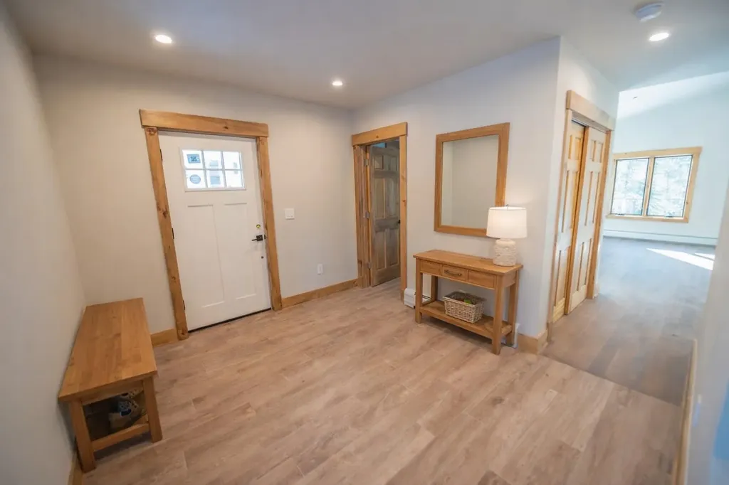 4 Breezy Way Dover VT 05356