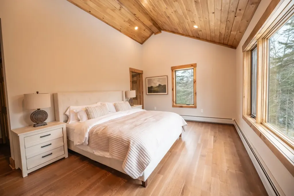 4 Breezy Way Dover VT 05356