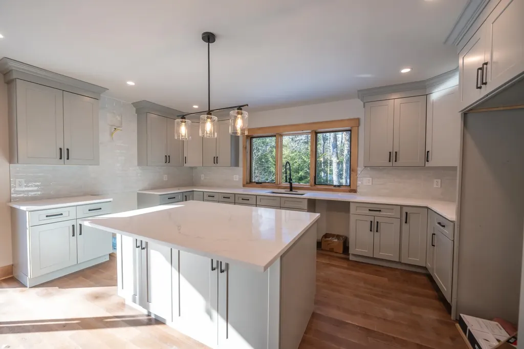 4 Breezy Way Dover VT 05356