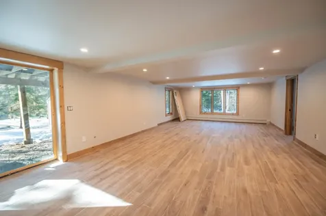 4 Breezy Way Dover VT 05356