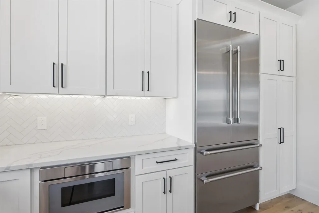 8 Deadreckoning Point Laconia NH 03246