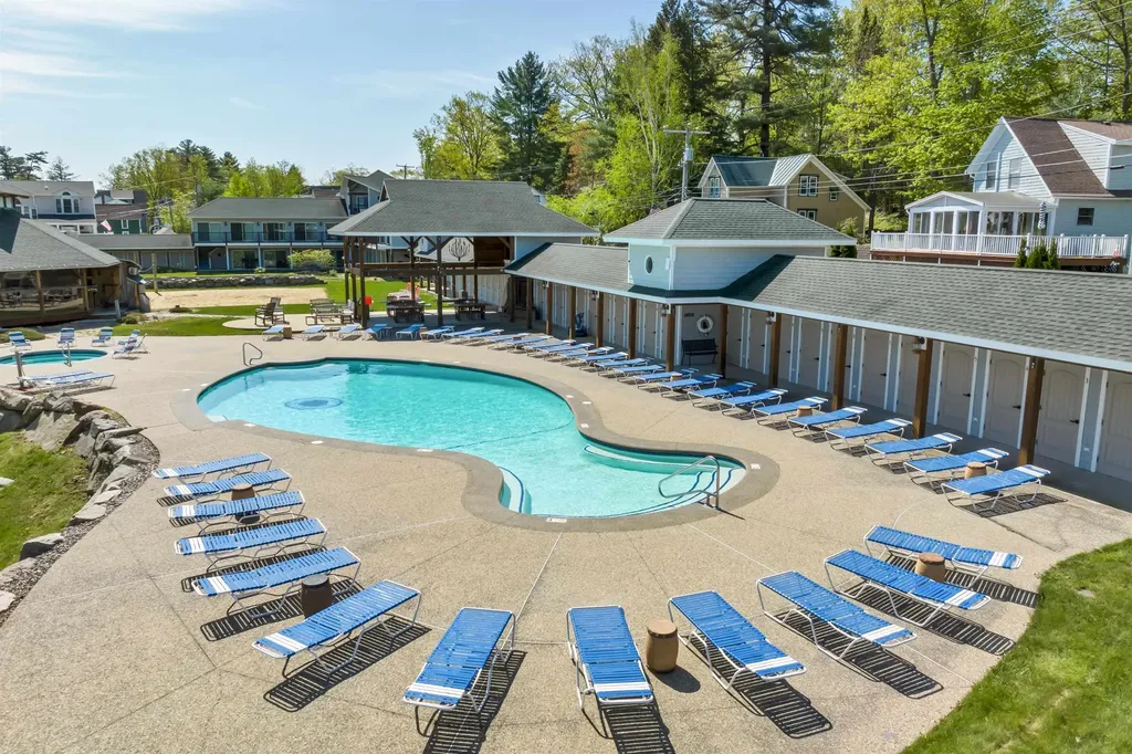 8 Deadreckoning Point Laconia NH 03246