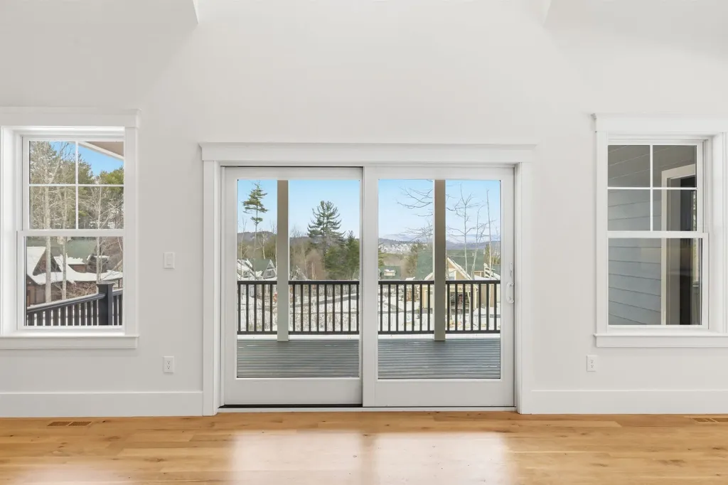 8 Deadreckoning Point Laconia NH 03246