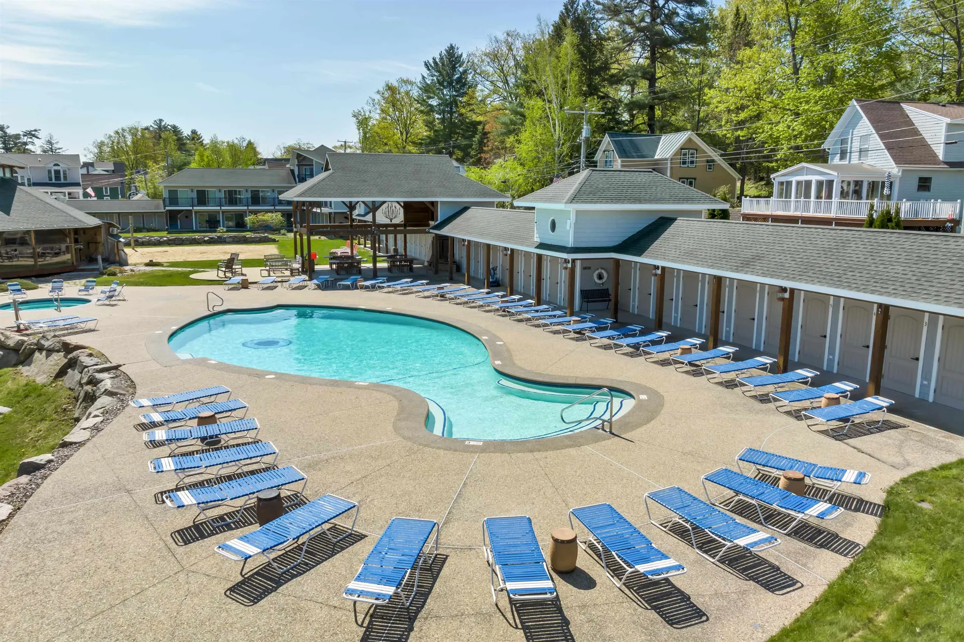 8 Deadreckoning Point Laconia NH 03246