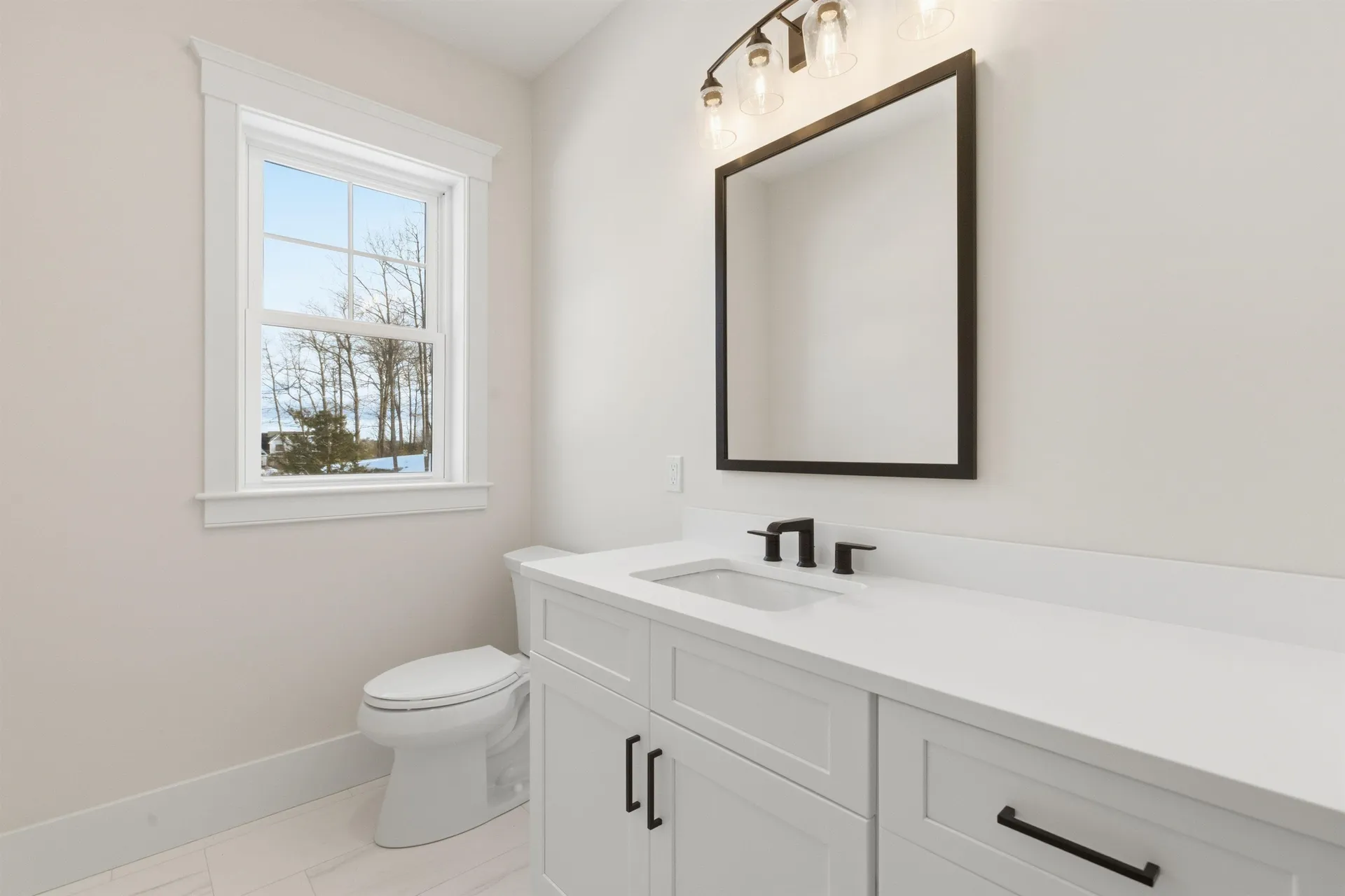 8 Deadreckoning Point Laconia NH 03246