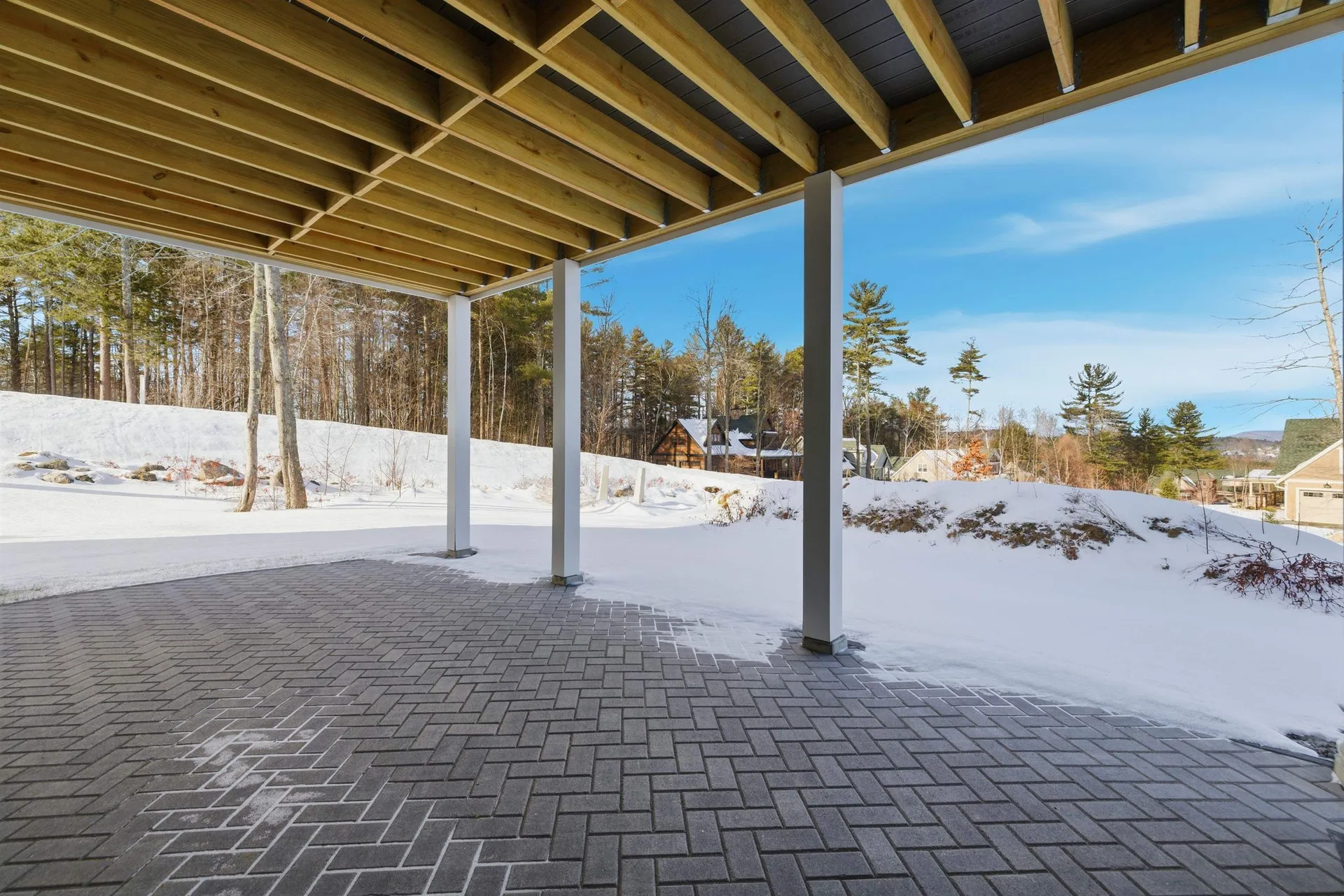 8 Deadreckoning Point Laconia NH 03246
