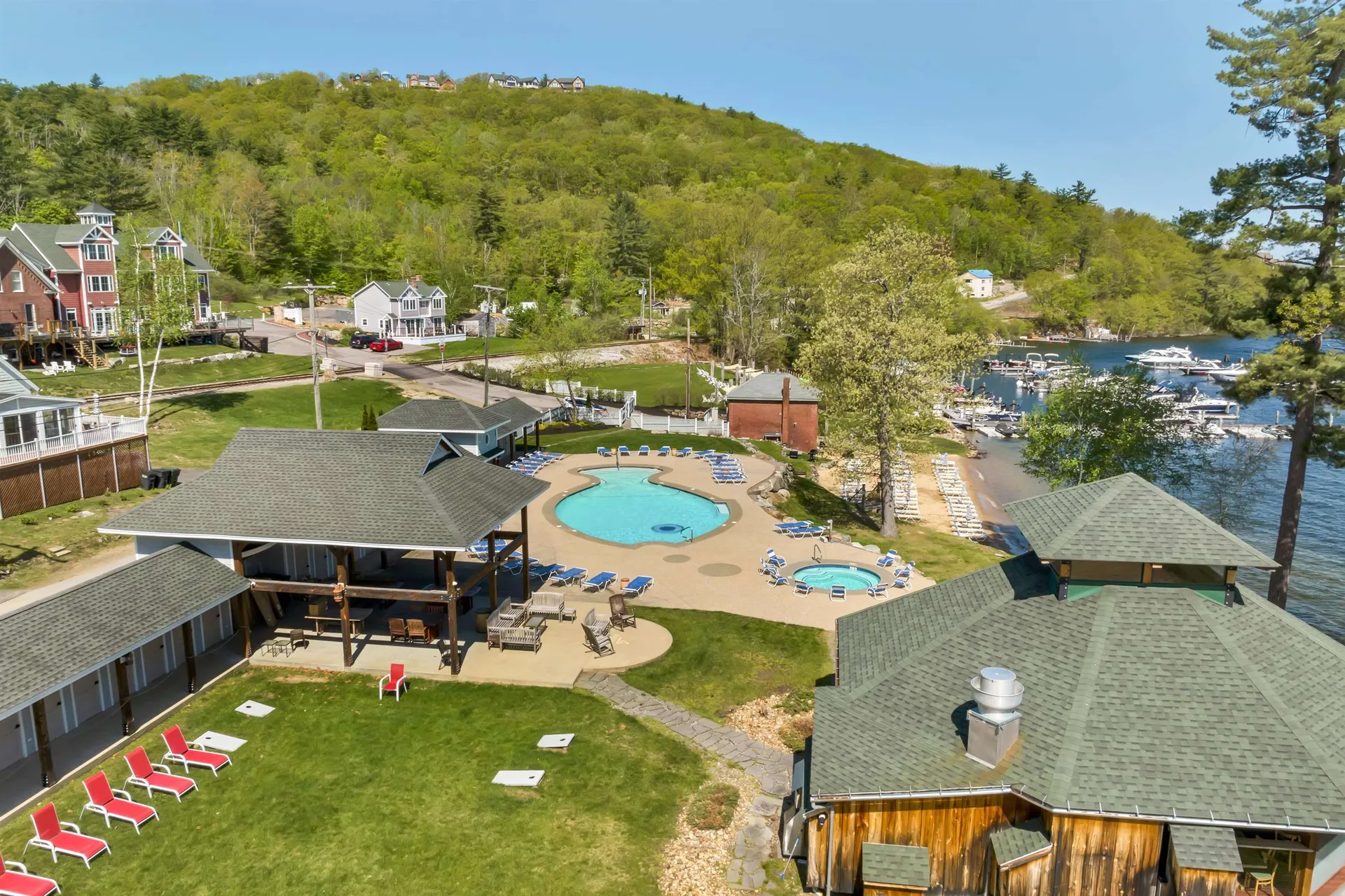 8 Deadreckoning Point Laconia NH 03246