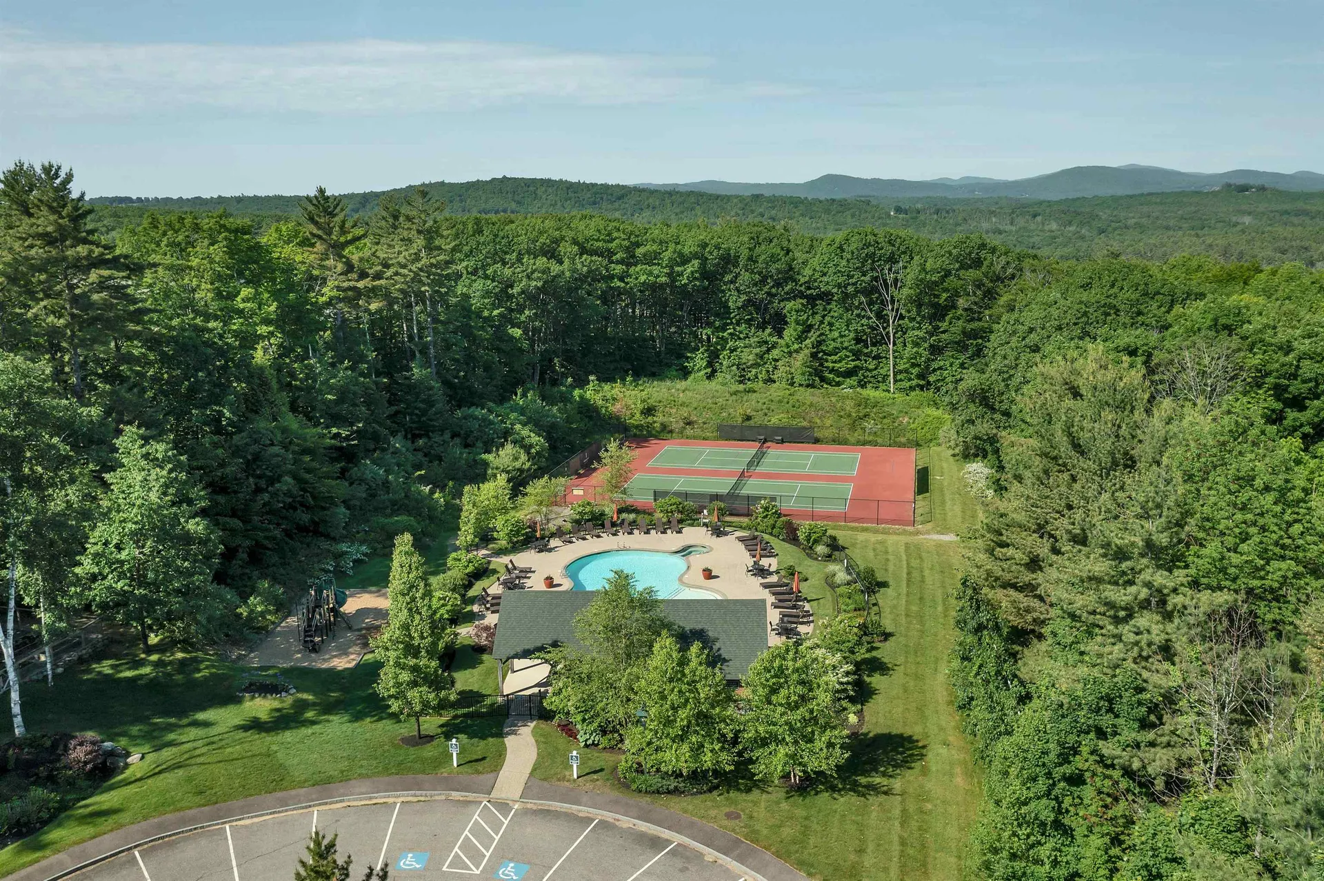 8 Deadreckoning Point Laconia NH 03246