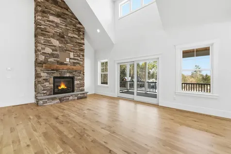 8 Deadreckoning Point Laconia NH 03246