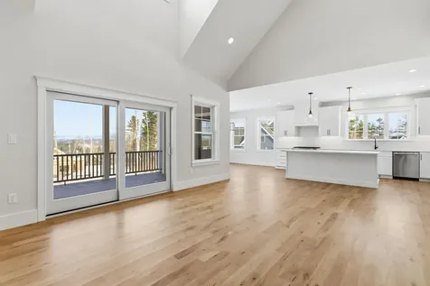 8 Deadreckoning Point Laconia NH 03246