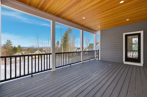 8 Deadreckoning Point Laconia NH 03246