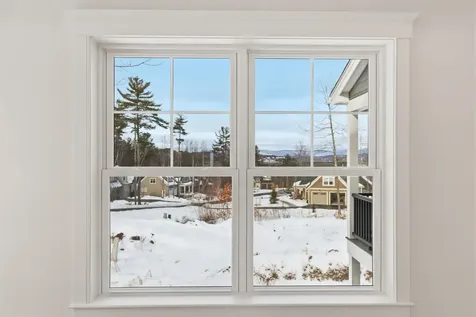 8 Deadreckoning Point Laconia NH 03246