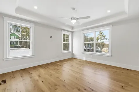 8 Deadreckoning Point Laconia NH 03246