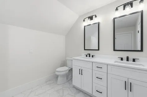 8 Deadreckoning Point Laconia NH 03246