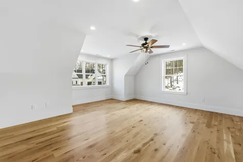 8 Deadreckoning Point Laconia NH 03246