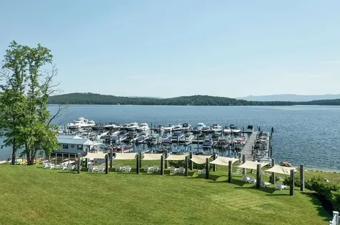 8 Deadreckoning Point Laconia NH 03246
