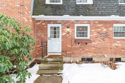 7 Sugartree Lane Essex Junction VT 05452