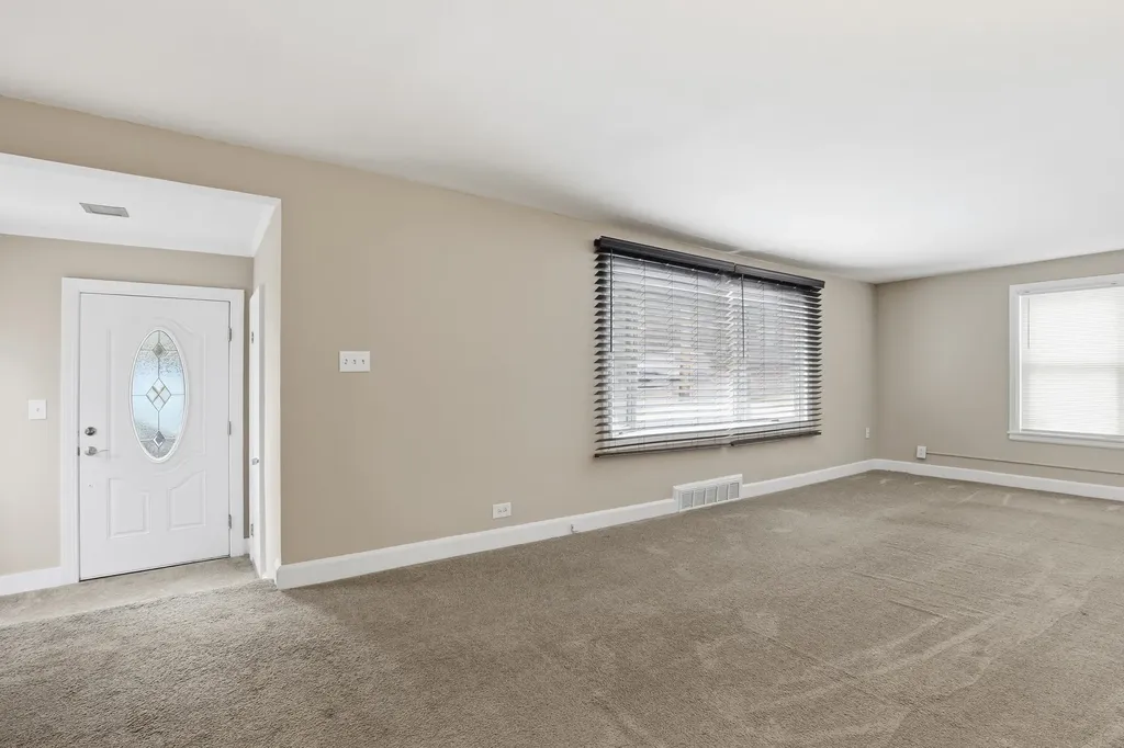 291 Mast Road Manchester NH 03102