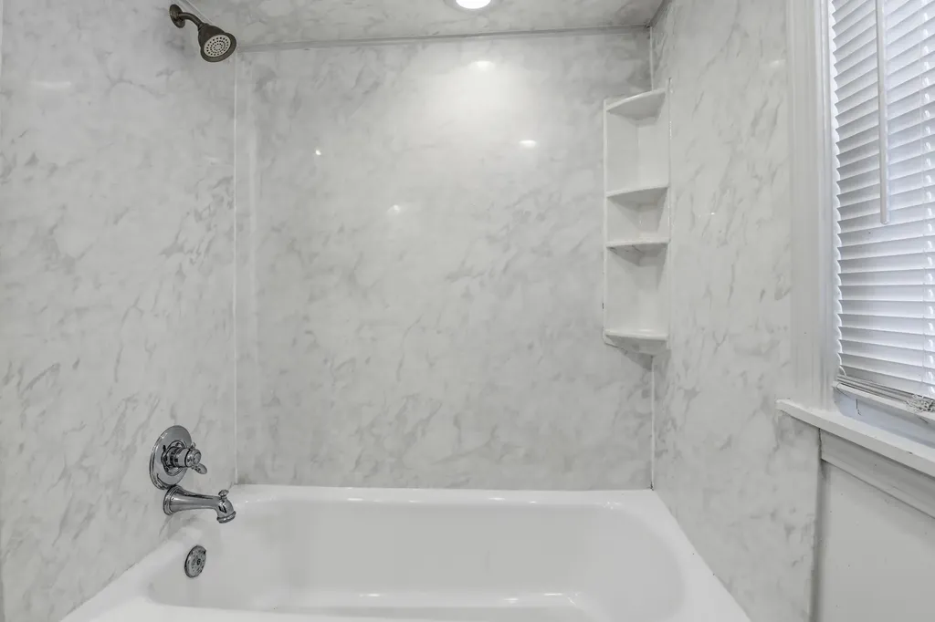 291 Mast Road Manchester NH 03102