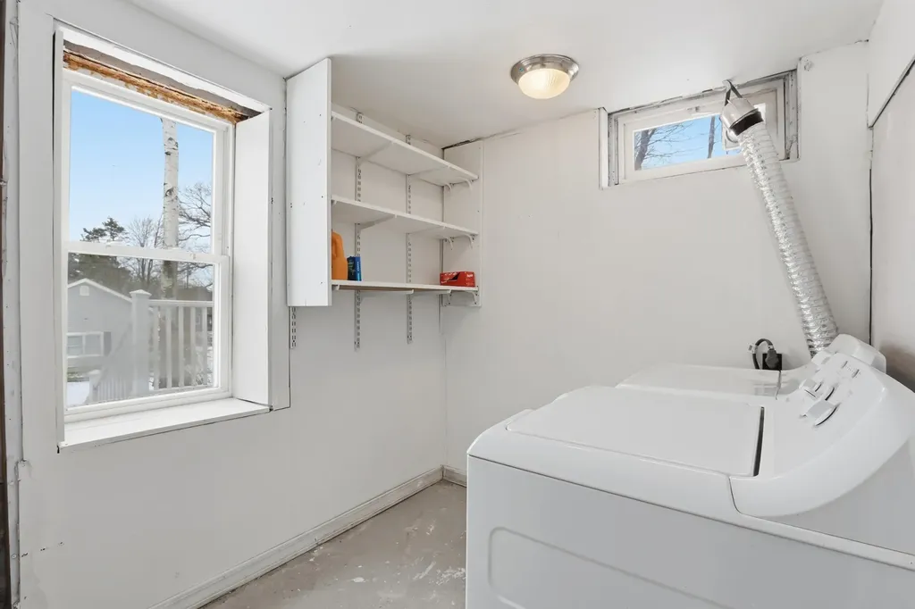 291 Mast Road Manchester NH 03102