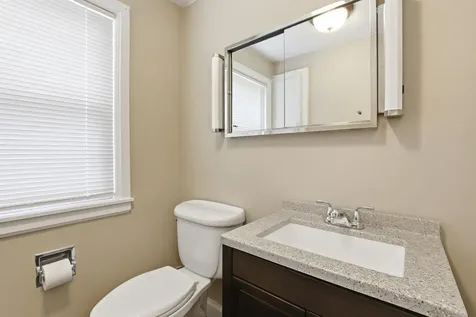 291 Mast Road Manchester NH 03102