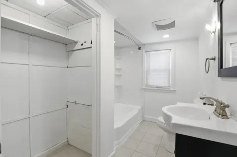 291 Mast Road Manchester NH 03102