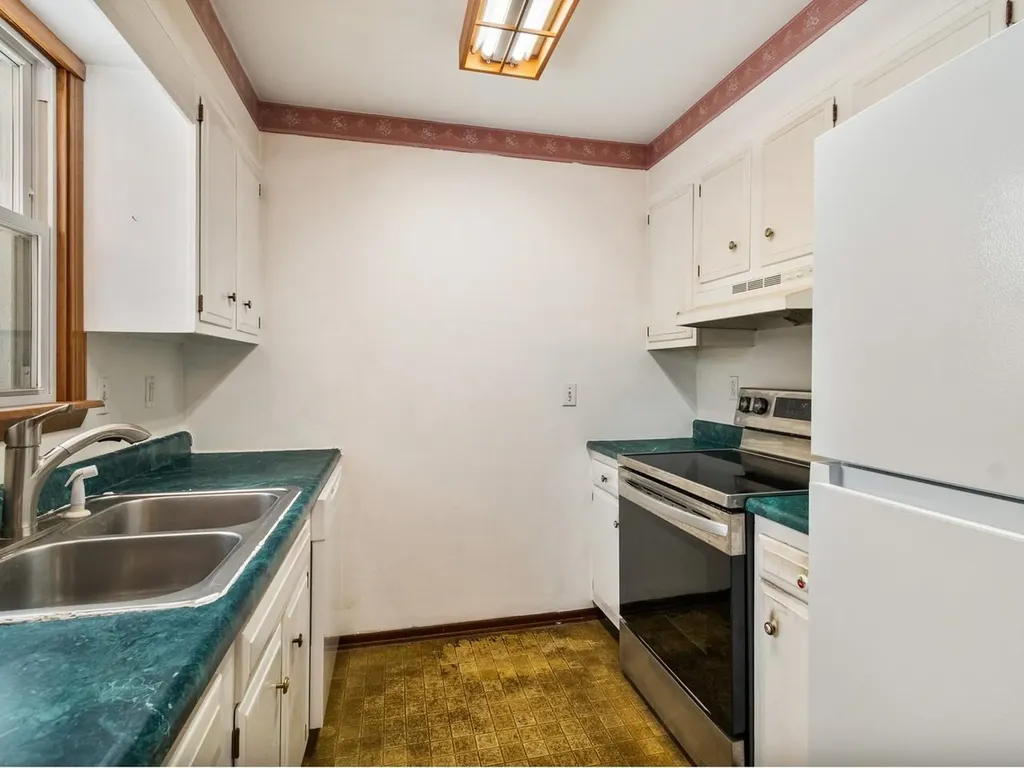 6 Gazo Avenue Burlington VT 05408